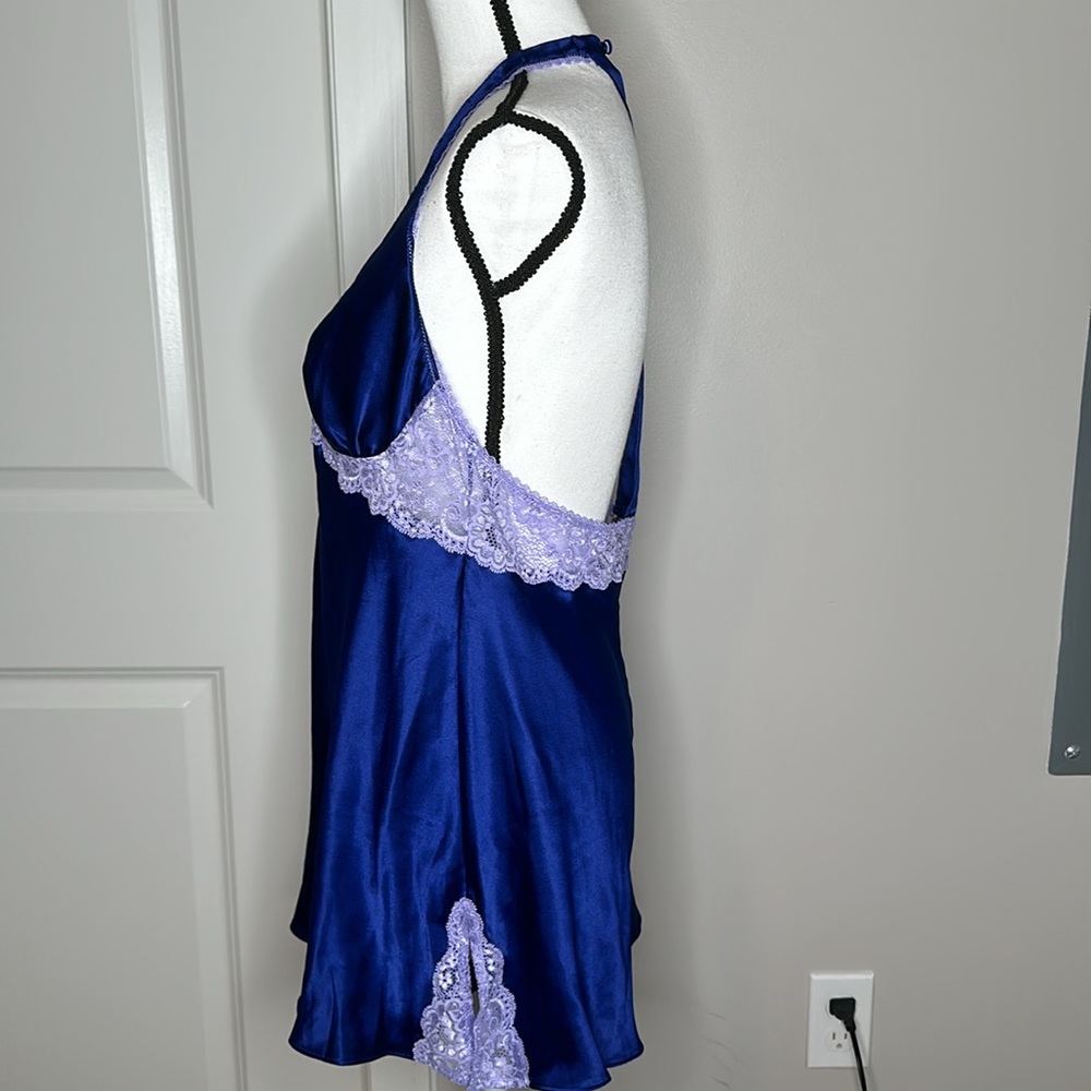 Victoria’s Secret Satin and Lace Teddy - Picture 3 of 8
